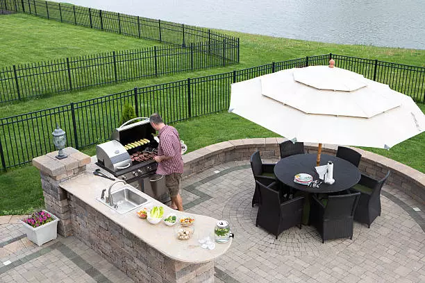 Outdoor Kitchens on a Budget: Affordable Ideas for Year-Round Use